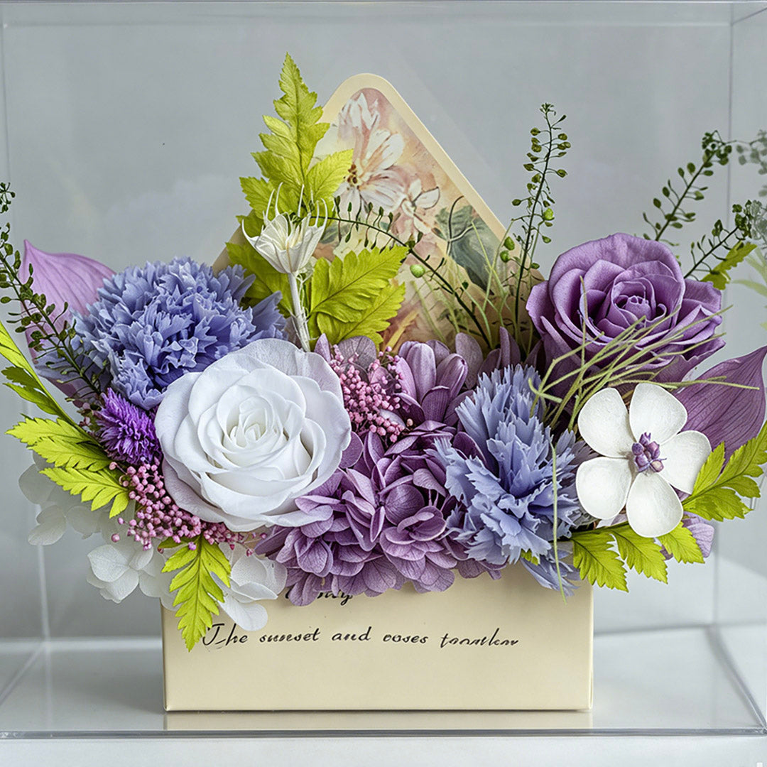 The Letter of Love: Preserved Flower Envelope Box